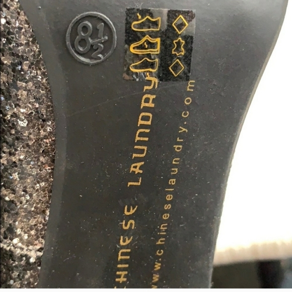 NEW Chinese Laundry Black Metallic Glitter Heels Stiletto Leather Shoes Celebs - Picture 3 of 10